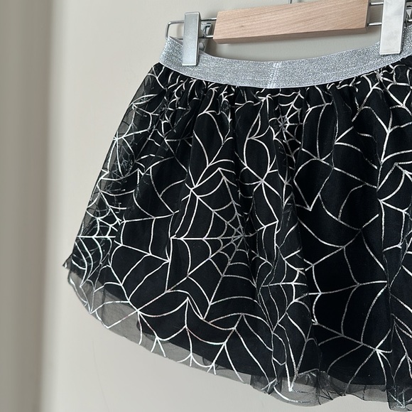 Wonder Nation Black and Silver Spiderweb Tuile Skirt Girls Toddler Size 5T - Picture 6 of 8